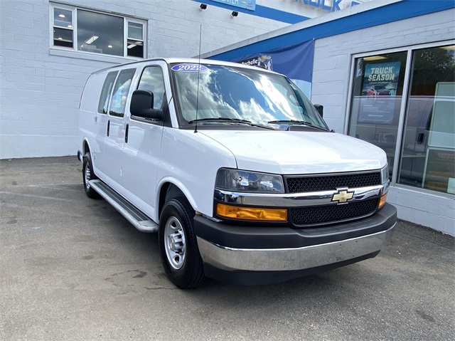 2022 Chevrolet Express Cargo Van