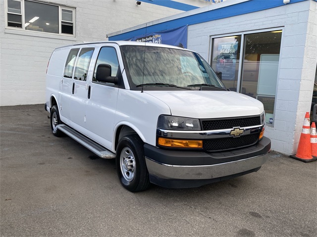 2022 Chevrolet Express Cargo Van