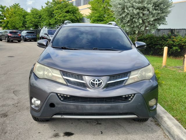 2015 Toyota RAV4 XLE — photo 1 of 4
