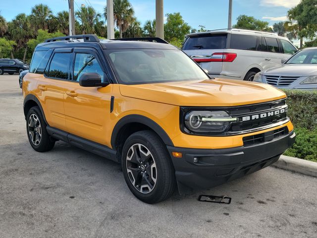 2023 Ford Bronco Sport Outer Banks — photo 1 of 3