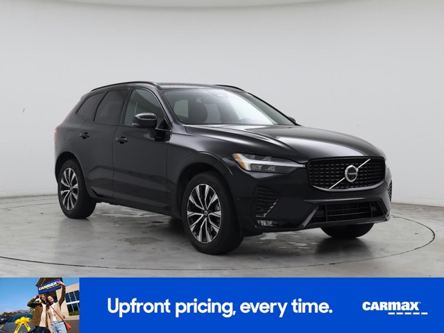 2023 Volvo XC60 B5 Plus Dark Theme