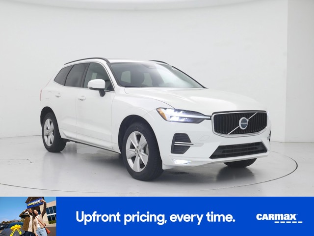 2022 Volvo XC60 B5 Momentum