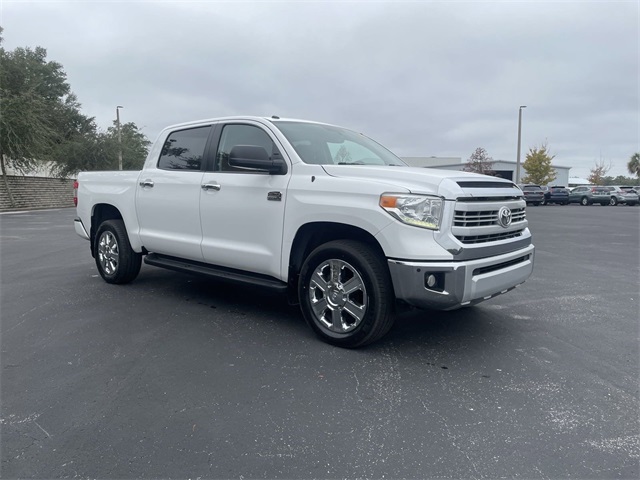 2015 Toyota Tundra 4WD Truck