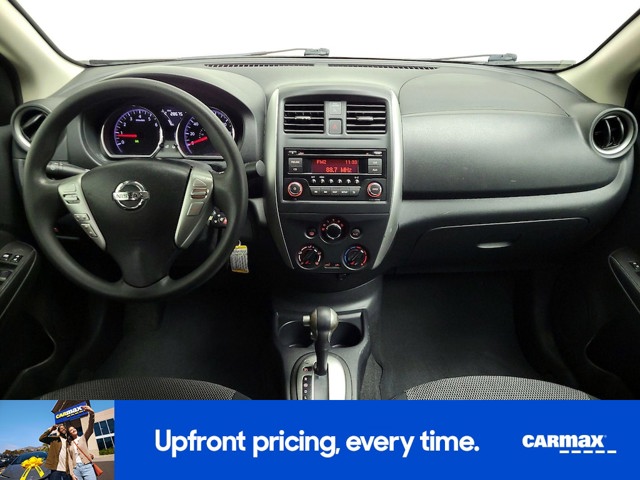 2015 Nissan Versa SV