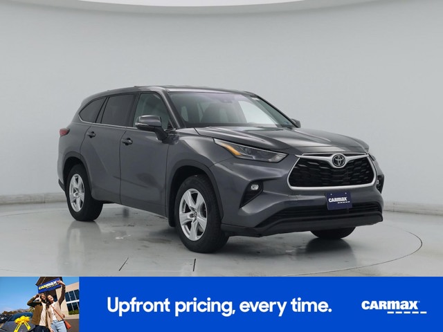 2022 Toyota Highlander LE