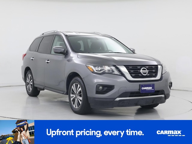 2018 Nissan Pathfinder SV