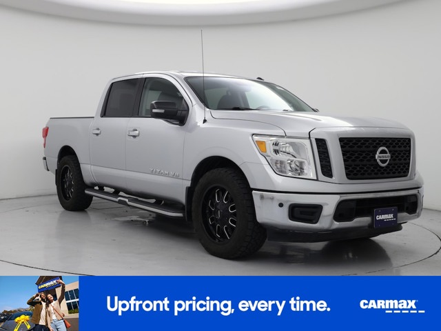 2019 Nissan Titan SV