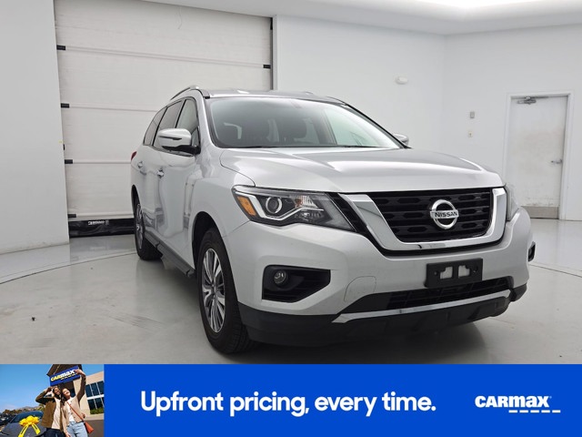 2019 Nissan Pathfinder SV