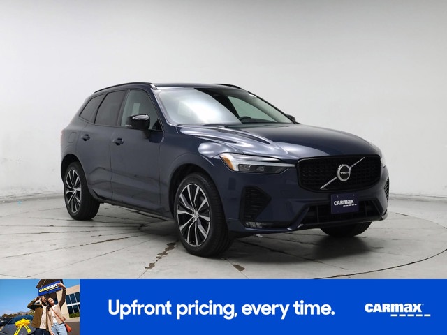 2024 Volvo XC60 B5 Plus Dark Theme