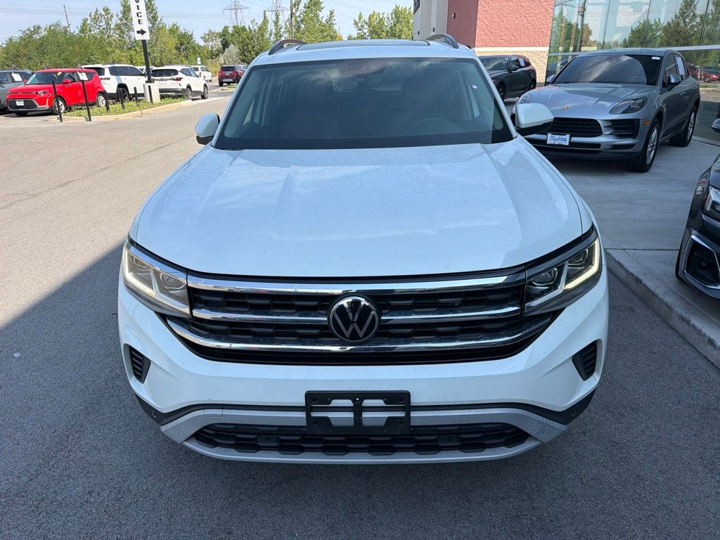 2023 Volkswagen Atlas 2.0T SE w/Technology — photo 1 of 8