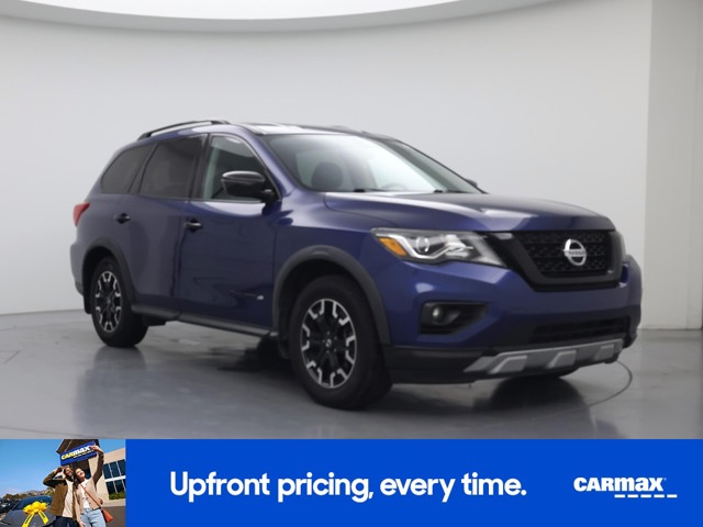 2020 Nissan Pathfinder SV