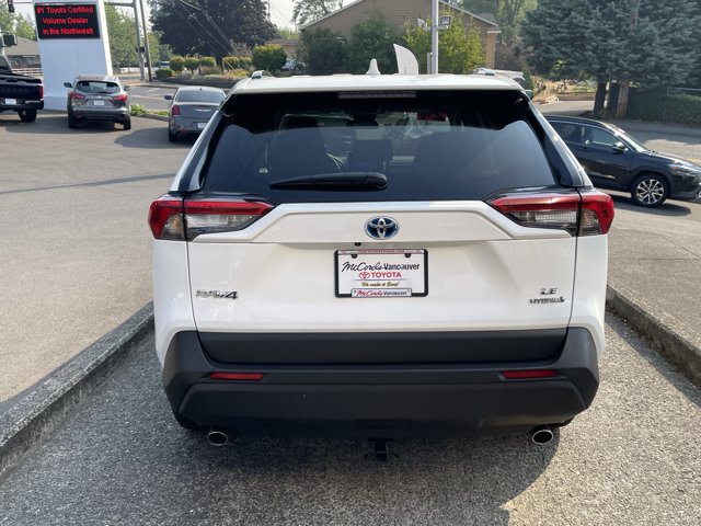 2024 Toyota RAV4 Hybrid LE — photo 1 of 9