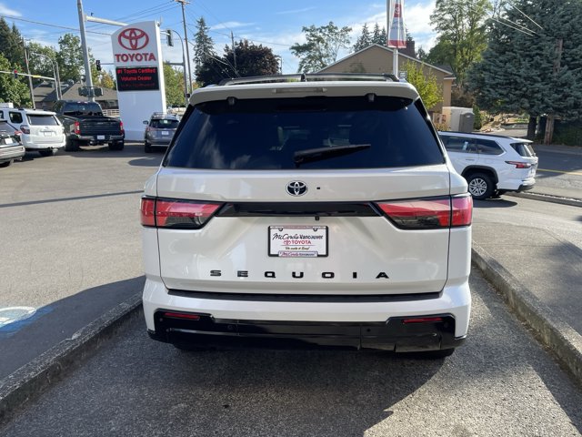 2023 Toyota Sequoia Platinum — photo 1 of 9