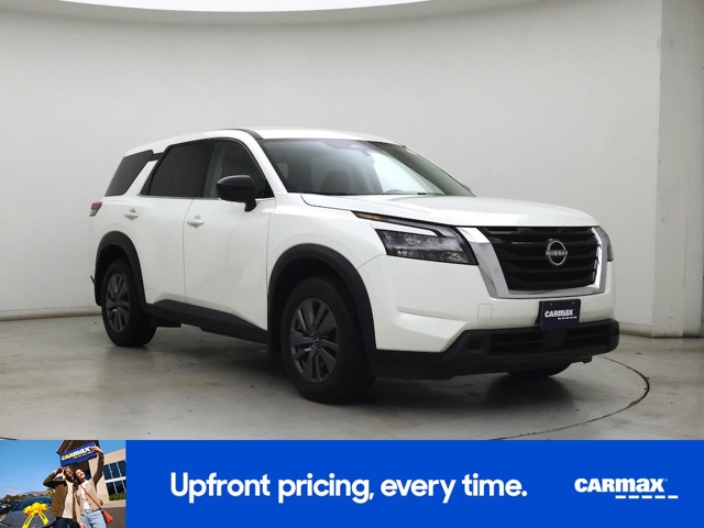 2023 Nissan Pathfinder S