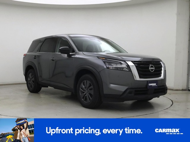 2024 Nissan Pathfinder S