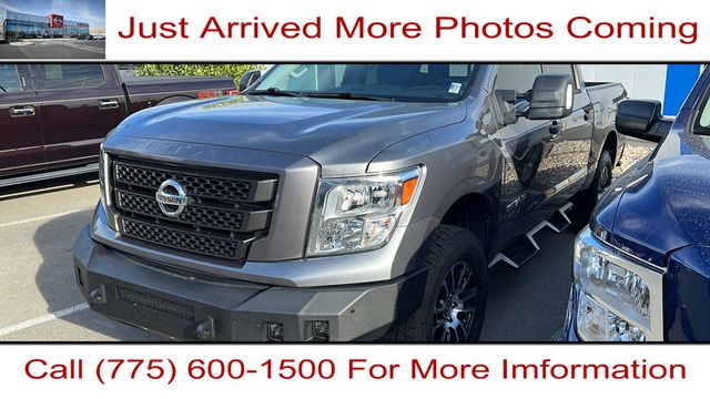 2022 Nissan Titan