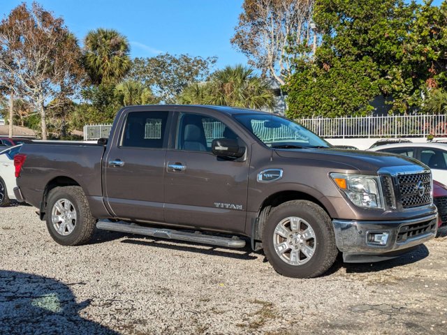 2017 Nissan Titan