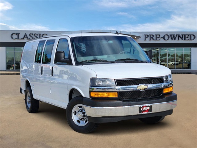 2022 Chevrolet Express Cargo Van