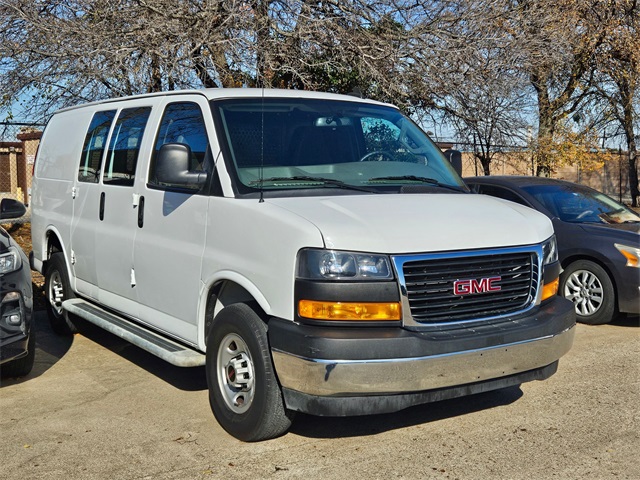 2022 GMC Savana Cargo Van