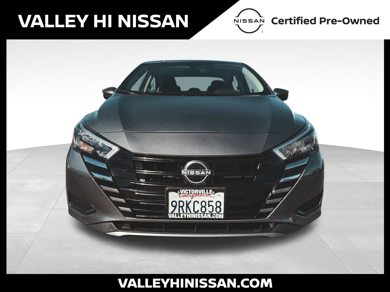 2025 Nissan Versa 1.6 SV — photo 1 of 12