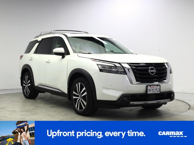 2023 Nissan Pathfinder Platinum