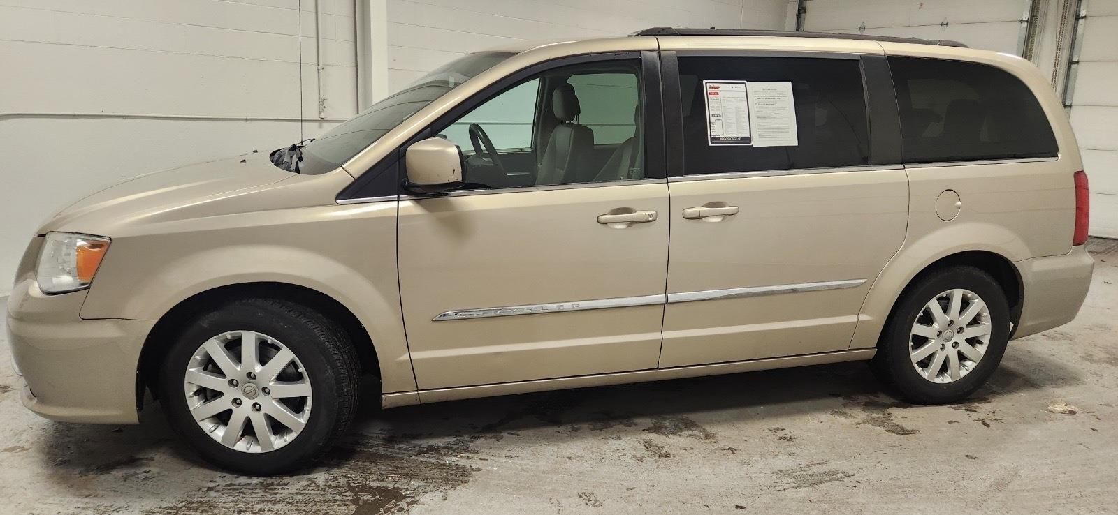 2016 Chrysler Town & Country