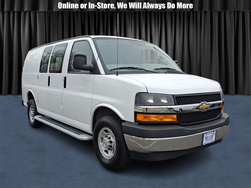 2022 Chevrolet Express Cargo Van