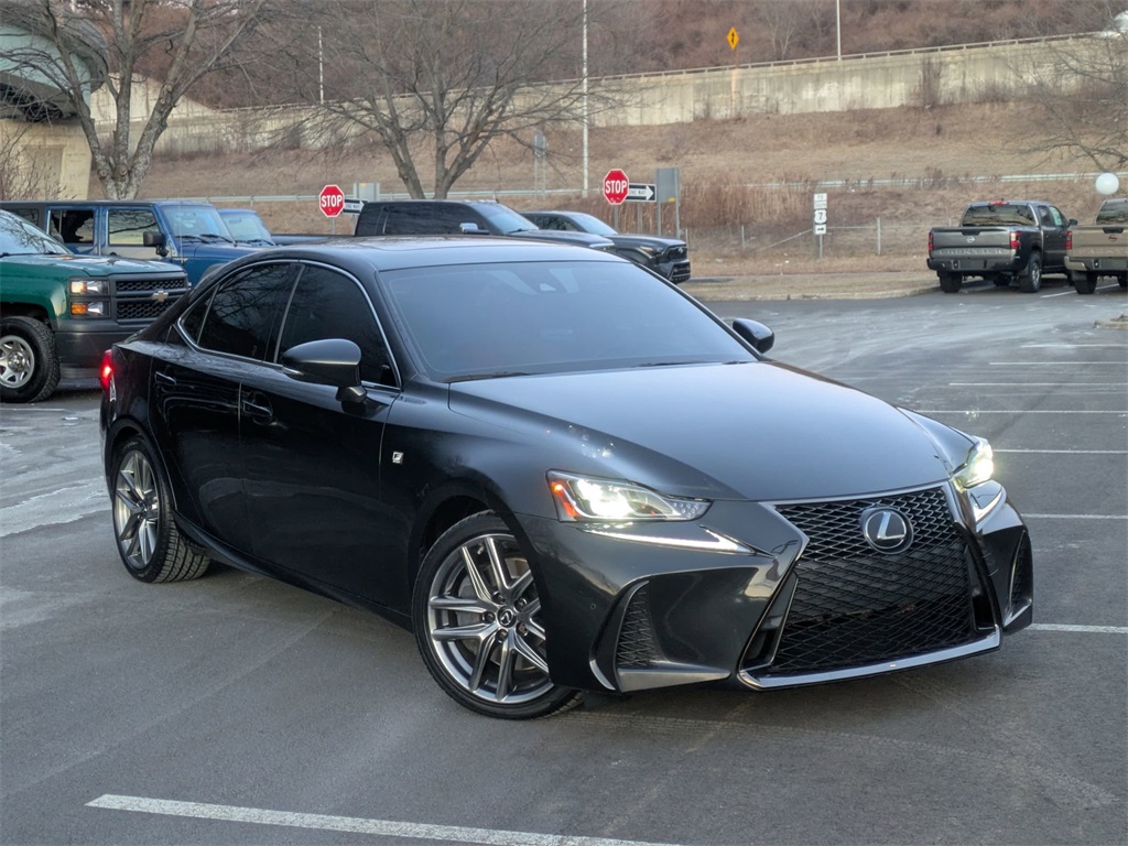 2019 Lexus IS