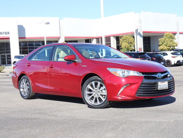 2015 Toyota Camry Hybrid