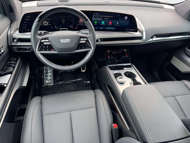 2026 Cadillac VISTIQ — photo 1 of 6