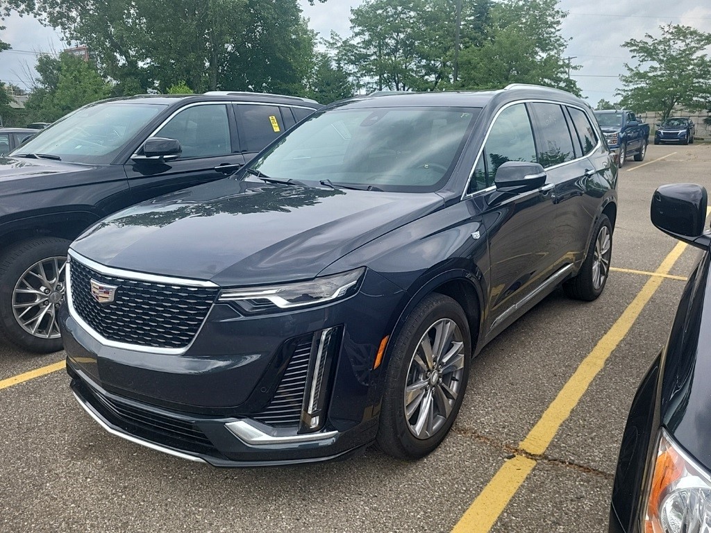 2022 Cadillac XT6