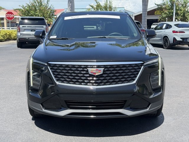 2024 Cadillac XT4 — photo 1 of 6