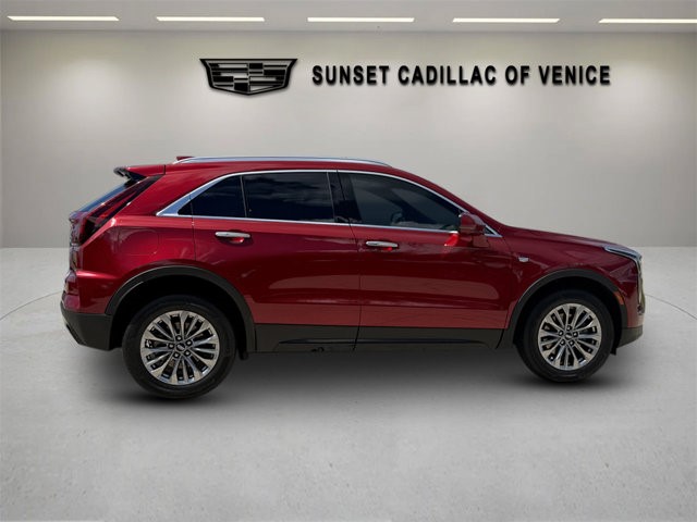 2024 Cadillac XT4 — photo 1 of 6