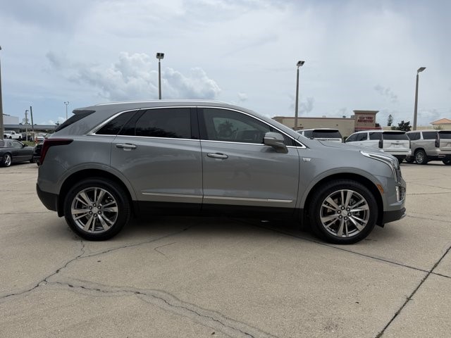 2024 Cadillac XT5 — photo 1 of 6