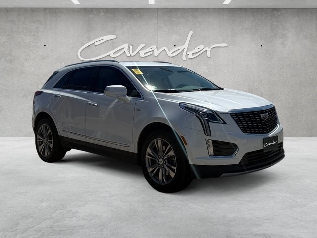 2023 Cadillac XT5 — photo 1 of 6