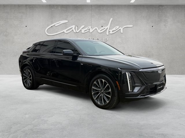 2024 Cadillac LYRIQ — photo 1 of 6