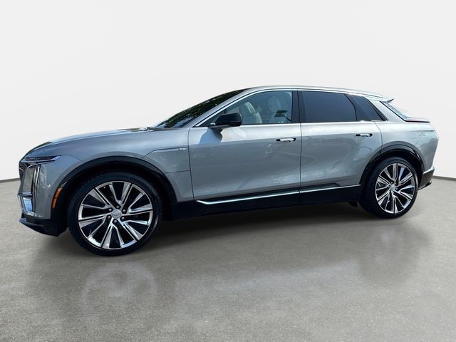 2024 Cadillac LYRIQ — photo 1 of 6