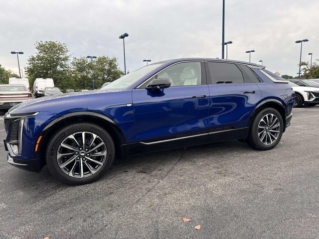 2024 Cadillac LYRIQ — photo 1 of 6
