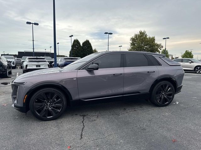 2024 Cadillac LYRIQ — photo 1 of 6