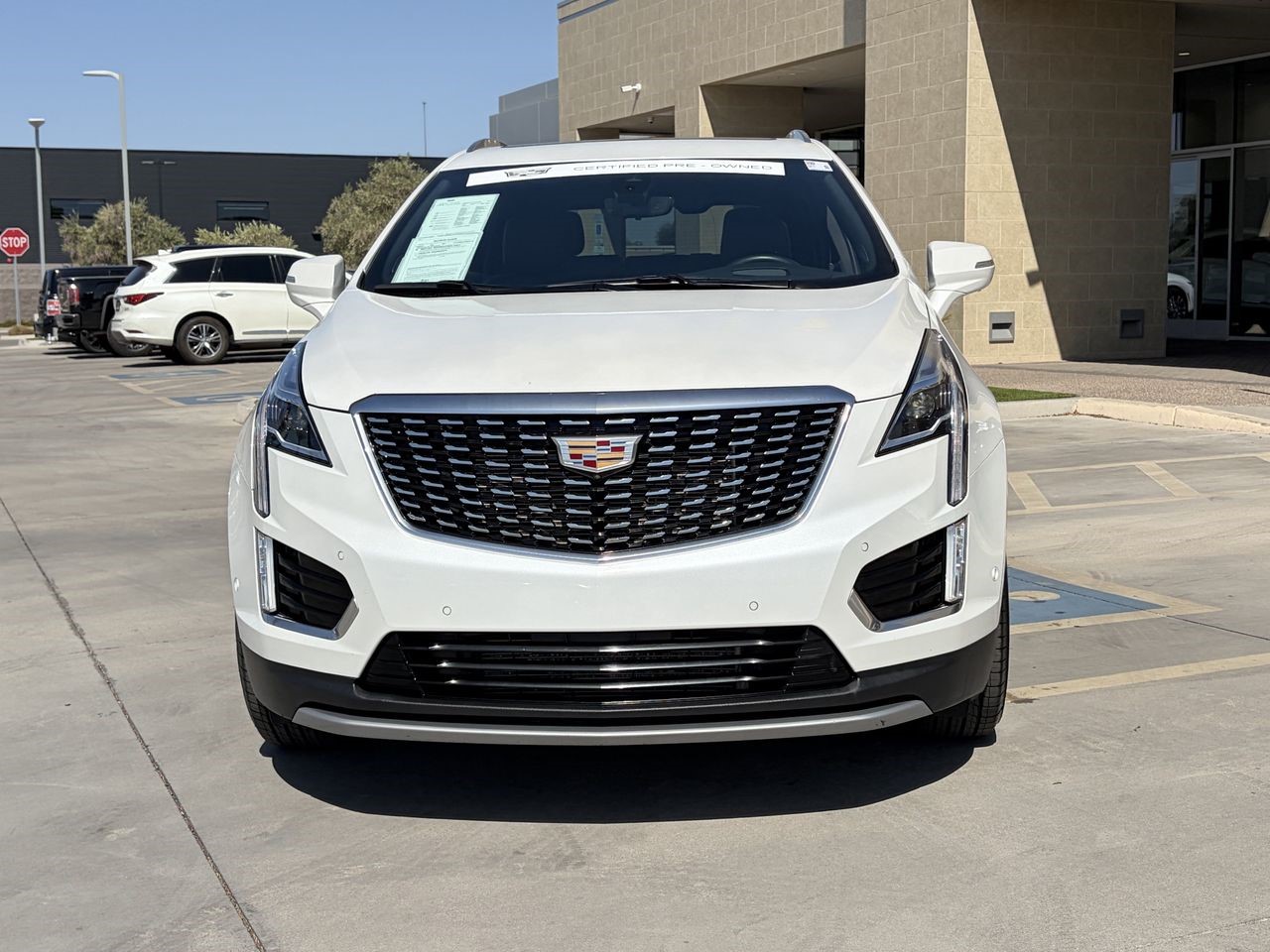 2023 Cadillac XT5 — photo 1 of 6
