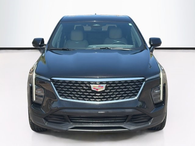 2024 Cadillac XT4 — photo 1 of 6