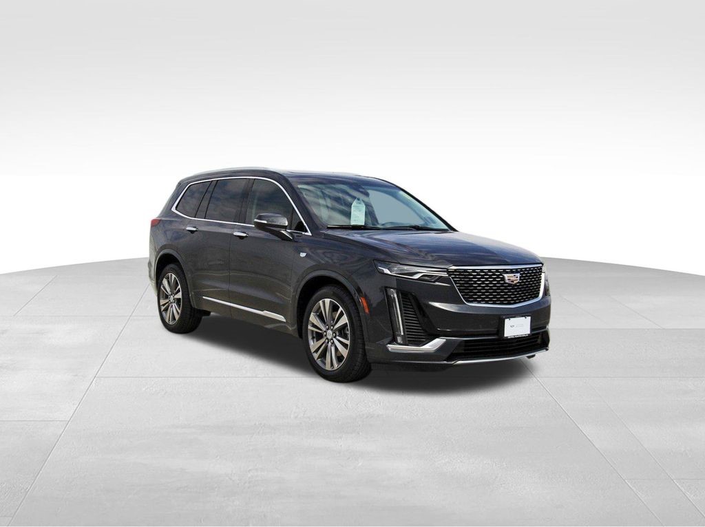 2022 Cadillac XT6