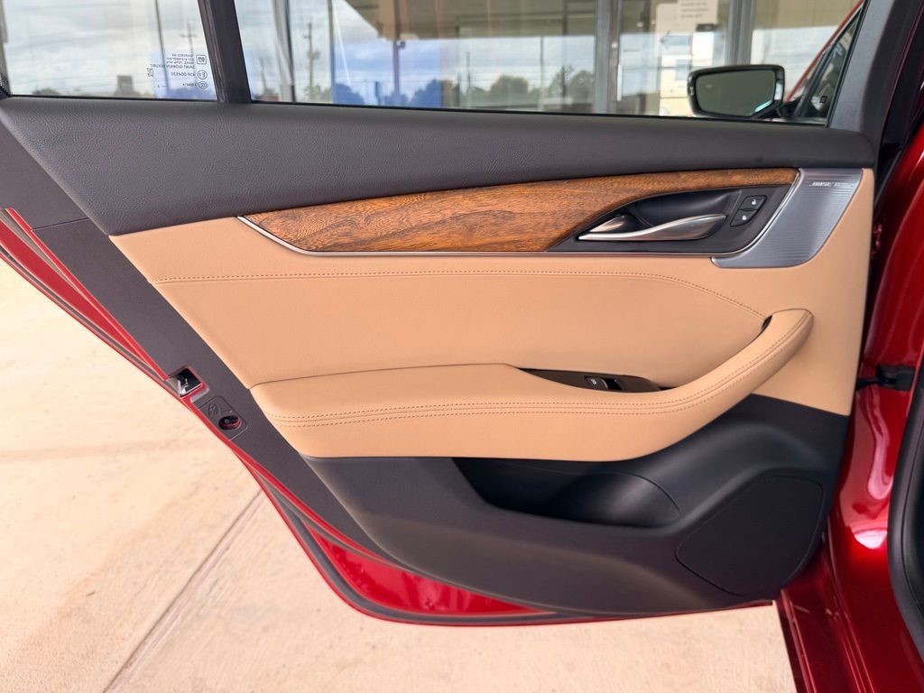 2023 Cadillac CT5 — photo 1 of 6