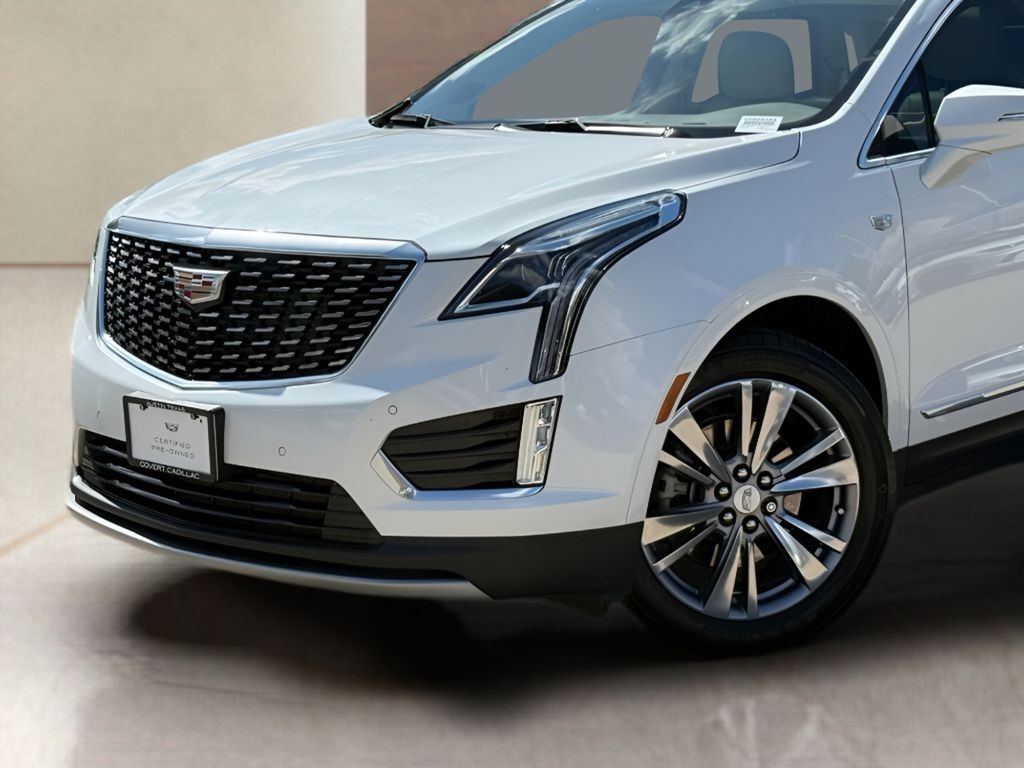2024 Cadillac XT5 — photo 1 of 6