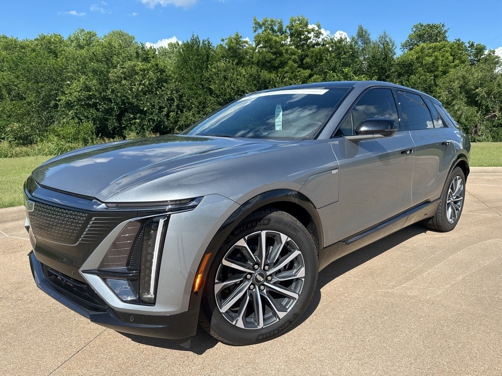 2024 Cadillac LYRIQ Sport 1