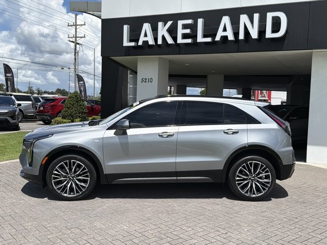 2025 Cadillac XT4 — photo 1 of 6