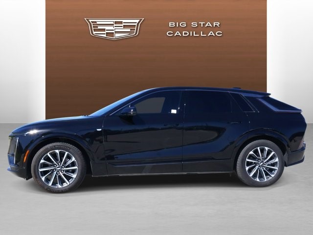 2024 Cadillac LYRIQ — photo 1 of 6