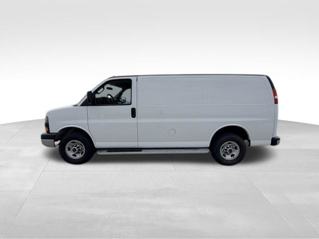 2025 GMC Savana Cargo Van Work Van — photo 1 of 6