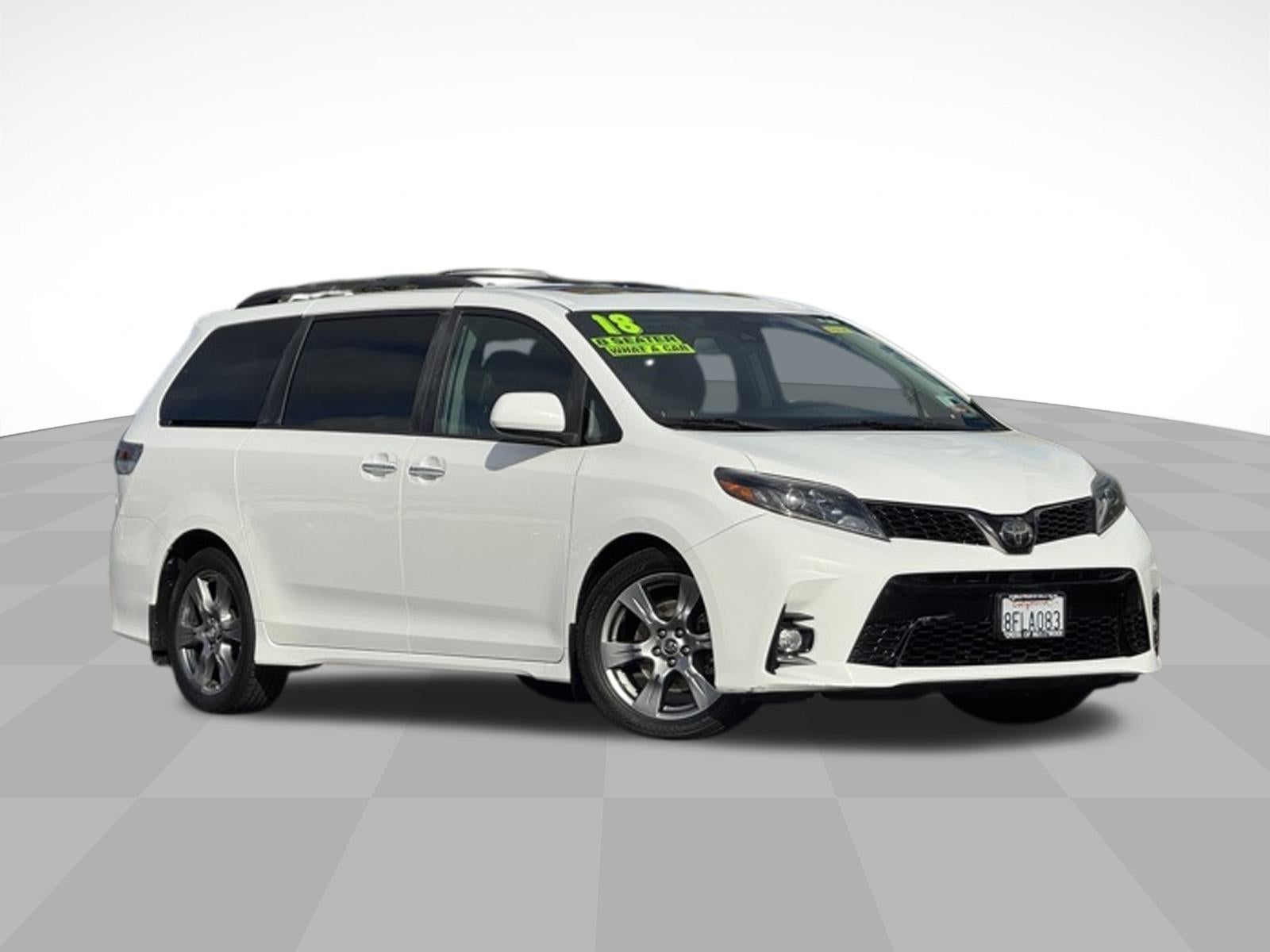 2018 Toyota Sienna SE 8-Passenger