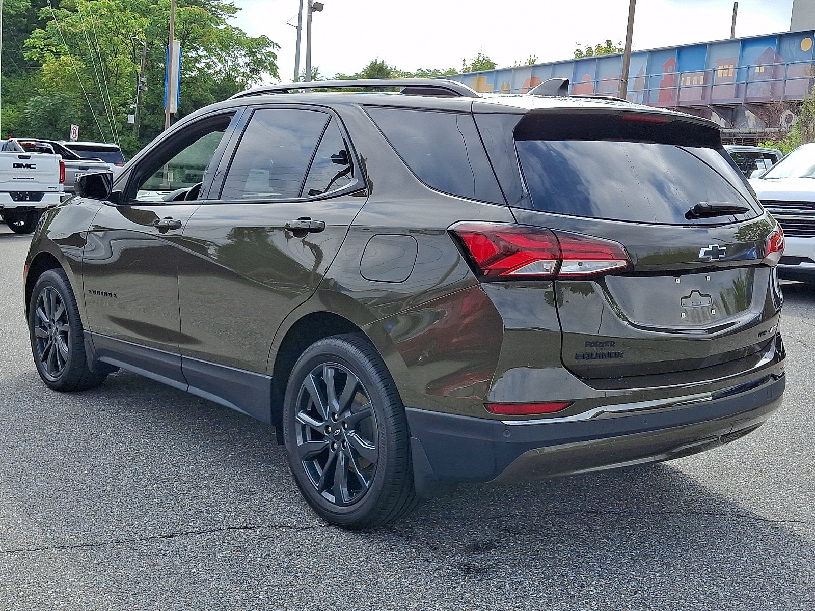 2023 Chevrolet Equinox RS — photo 1 of 6